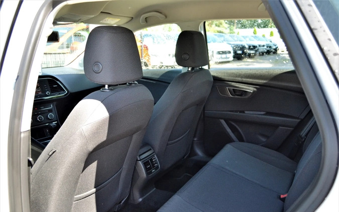 Seat Leon cena 43800 przebieg: 227000, rok produkcji 2017 z Hel małe 106